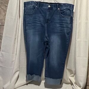 Terra & Sky Dark Blue Capri Jeans